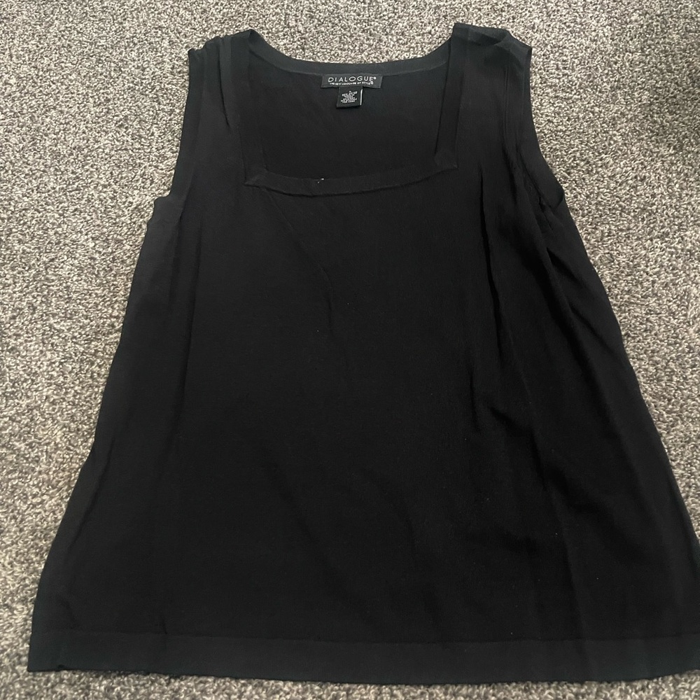 Dialogue black sleeveless business casual tank top 
L